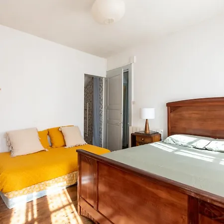 Vakantiehuis Maison Cosy - Coeur De Village - Cour Privative Bagnères-de-Bigorre