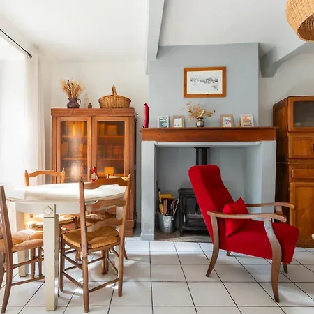Vakantiehuis Maison Cosy - Coeur De Village - Cour Privative