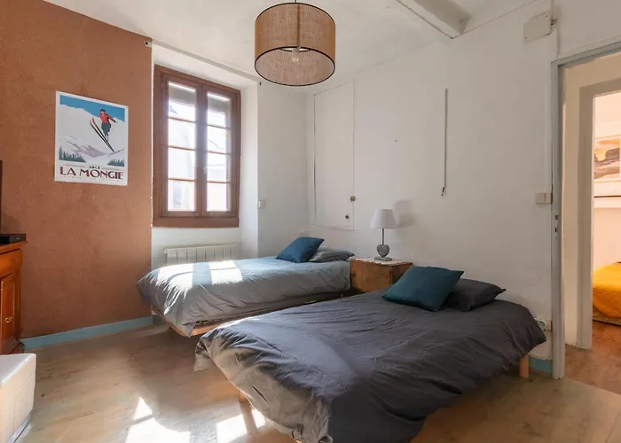 Maison Cosy - Coeur de Village - Cour Privative